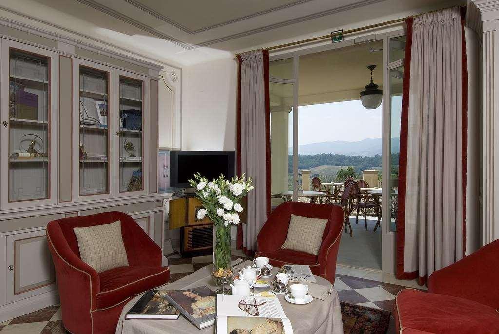 Villa La Borghetta Spa Resort Figline Valdarno Rum bild